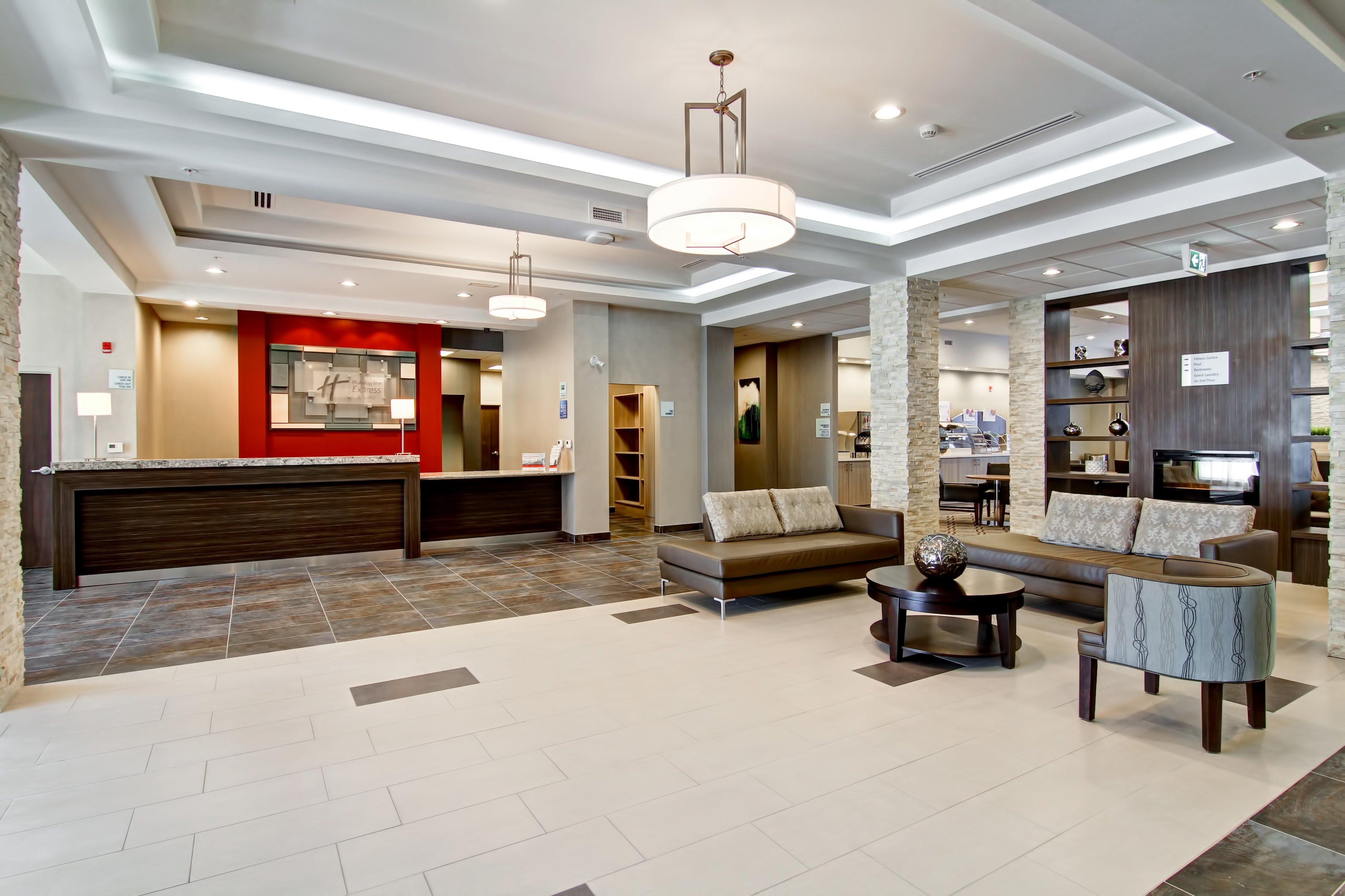 Holiday Inn Express & Suites Oshawa Downtown - Toronto Area By Ihg Εξωτερικό φωτογραφία